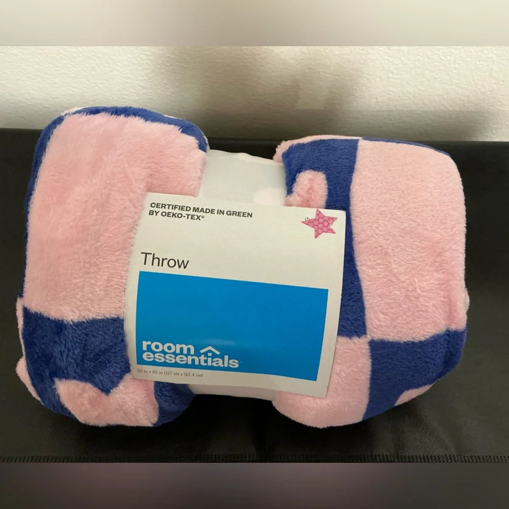 Room Essentials Purple & Pink Checkered with Pink Hearts Throw Blanket